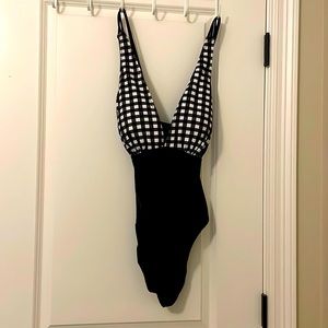 NwT cupshe bathing suit